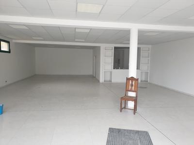 Local commercial - 180 m²