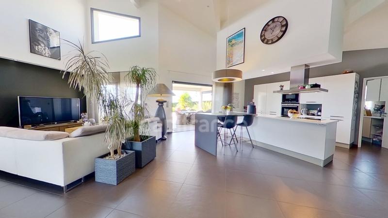 Villa - 160 m² - 5 pièces