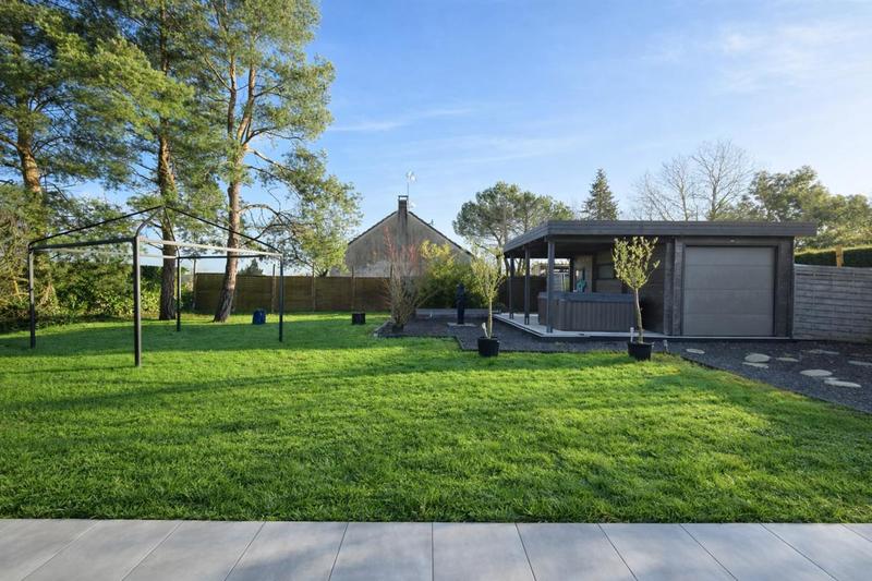 Maison - 137 m² - 6 pièces