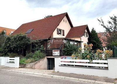 Maison - 194 m² - 8 pièces