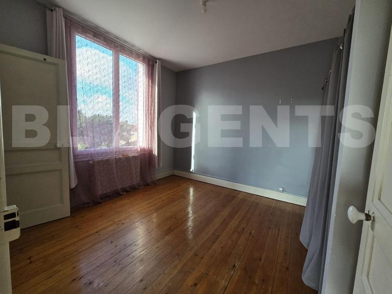 Maison - 200 m² - 5 pièces