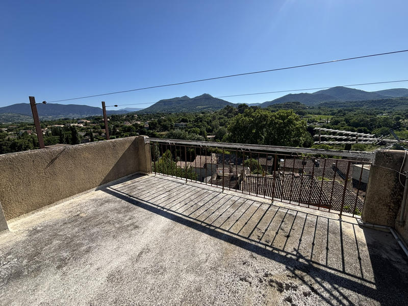 Maison de village - 95 m² - 6 pièces