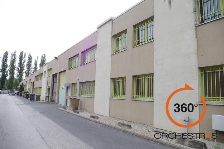 Local d'activités - 669 m²