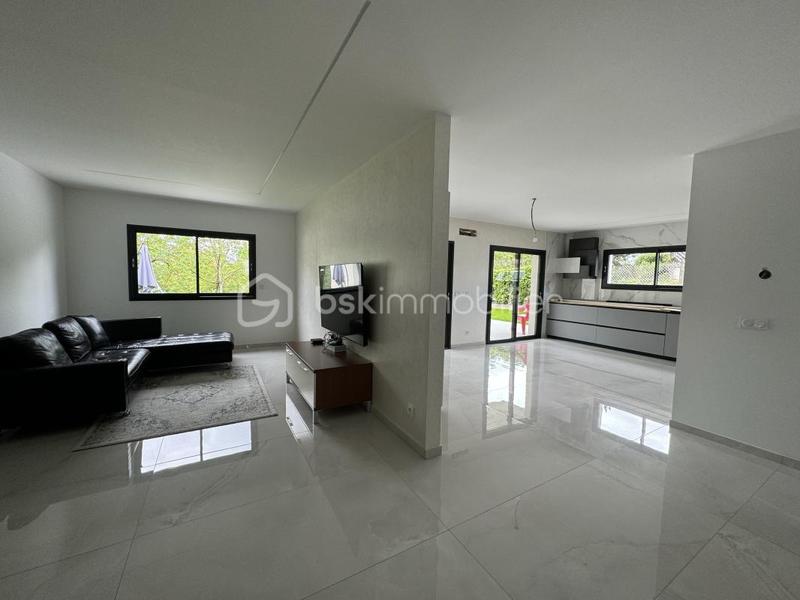 Maison - 145 m² - 6 pièces