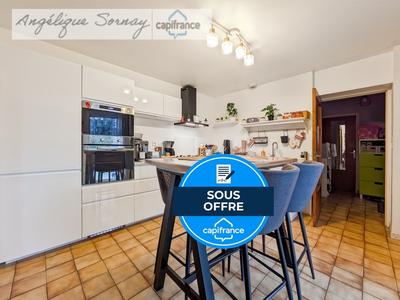 Maison - 92 m² - 3 pièces