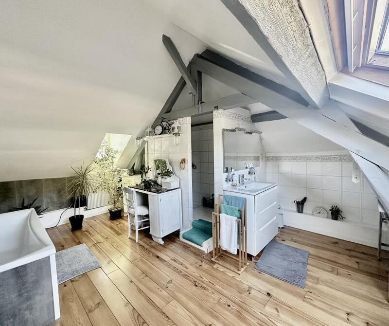 Maison de maîtres - 400 m² - 8 pièces