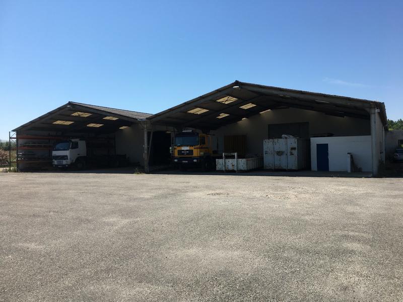 Entrepôt - 13 500 m²