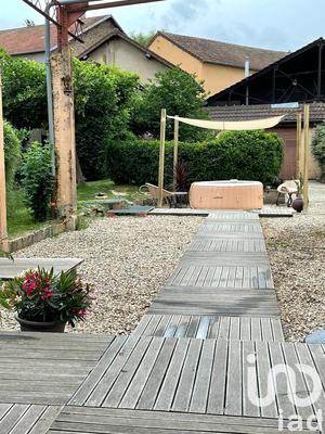 Maison de maîtres - 232 m² - 11 pièces