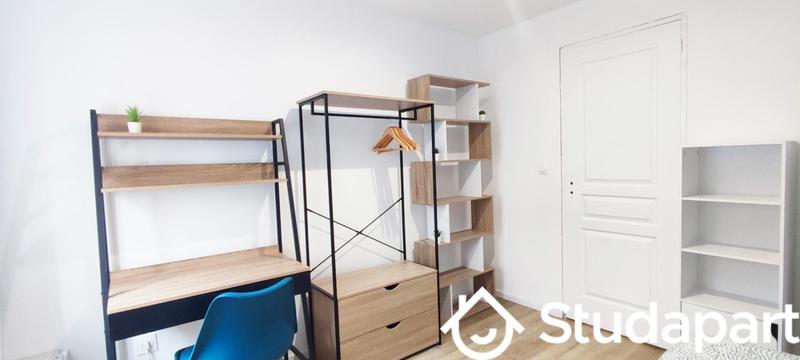 Chambre - 12 m² - 1 pièce