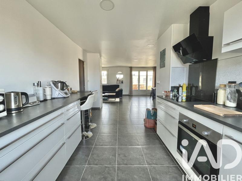 Appartement - 94 m² - 4 pièces