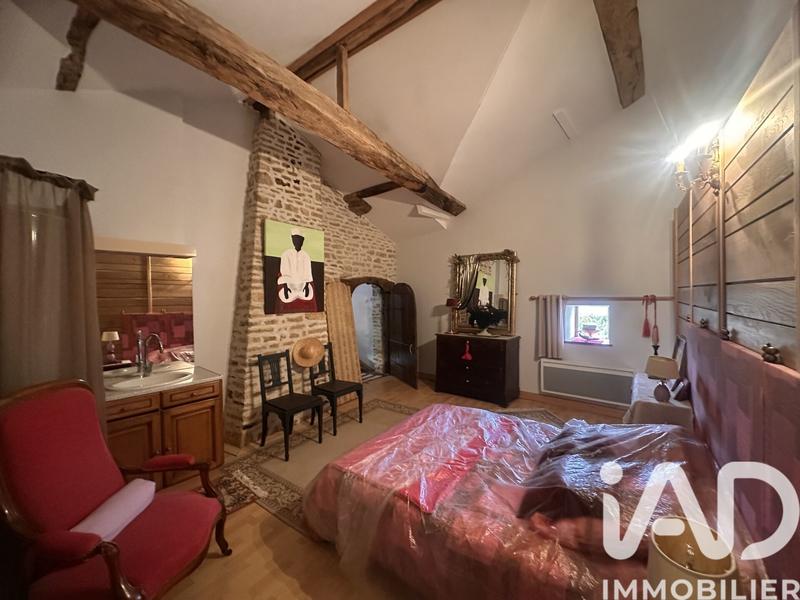 Maison de village - 220 m² - 7 pièces