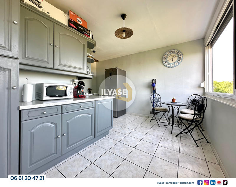 Appartement - 93 m² - 4 pièces