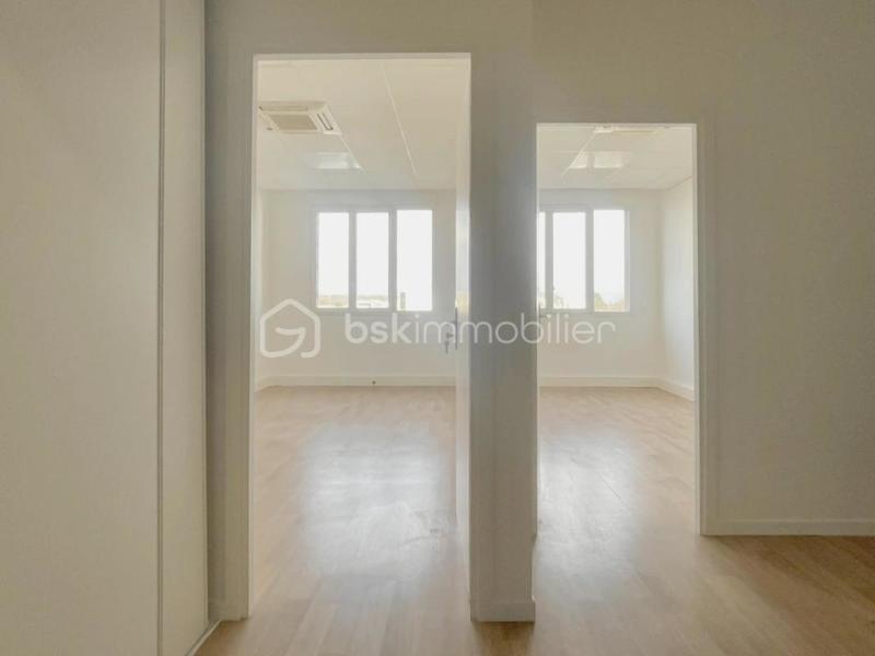 Bureau - 33 m² - 2 pièces