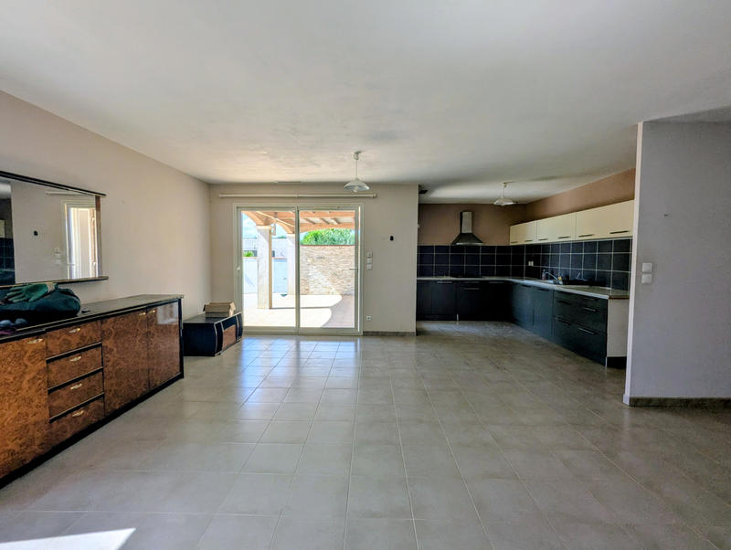 Villa - 100 m² - 5 pièces