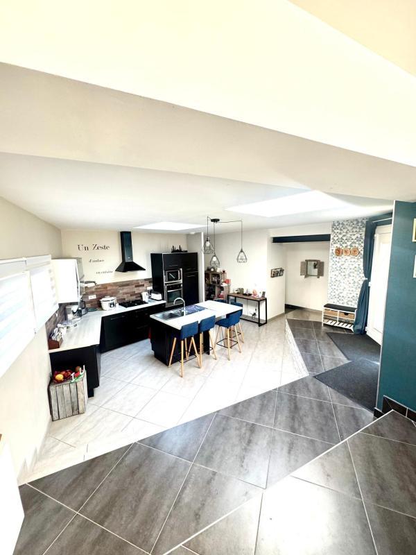 Maison - 175 m² - 8 pièces