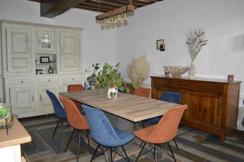 Maison - 190 m² - 8 pièces