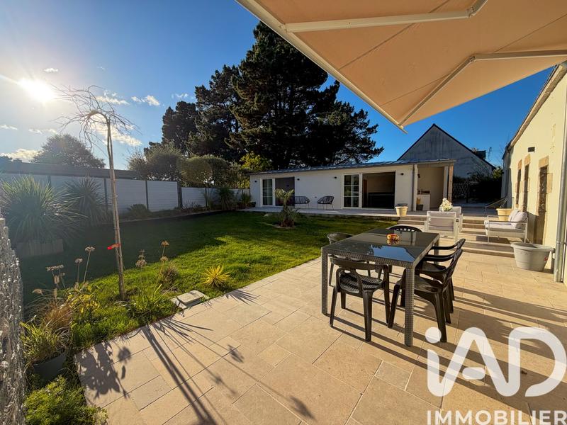 Maison - 182 m² - 6 pièces