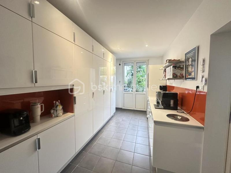 Maison de ville - 290 m² - 7 pièces