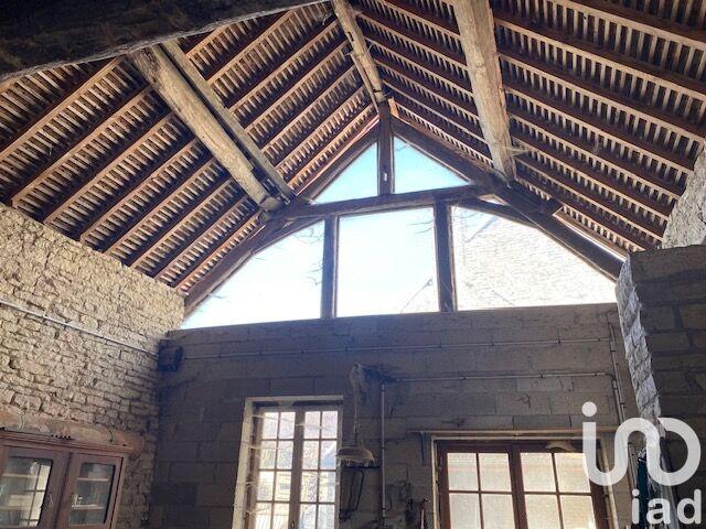 Maison - 221 m² - 5 pièces