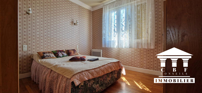 Maison traditionnelle - 99 m² - 5 pièces