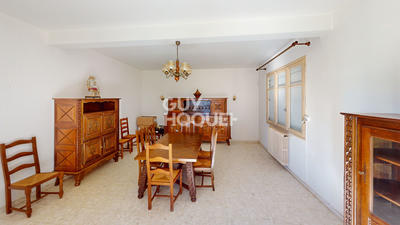 Maison - 240 m² - 7 pièces