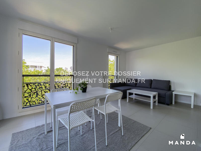 Chambre - 10 m² - 4 pièces