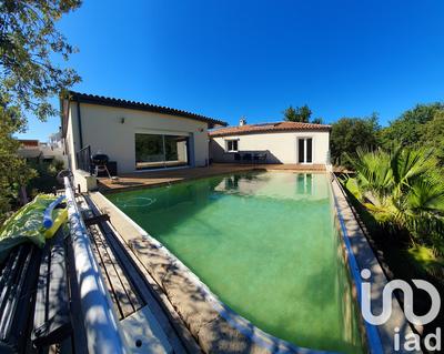 Maison - 231 m² - 10 pièces