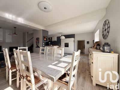 Maison - 200 m² - 8 pièces