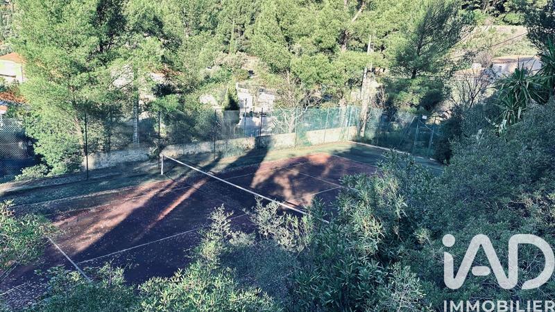 Maison - 292 m² - 11 pièces