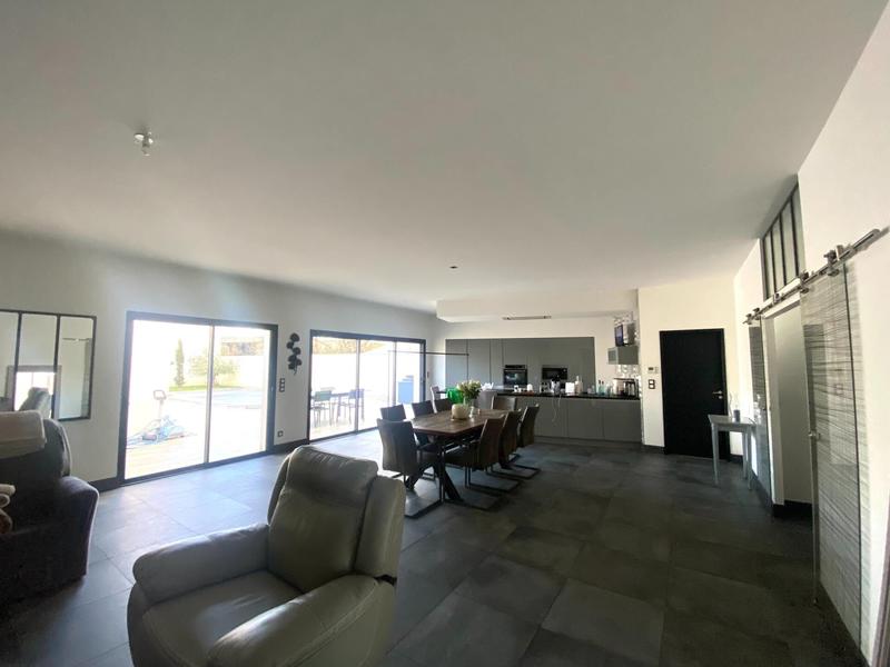 Maison - 195 m² - 6 pièces