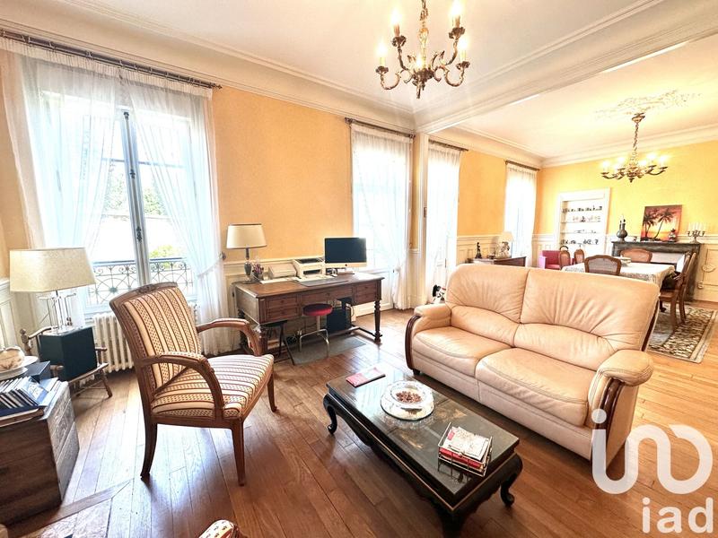 Maison - 258 m² - 8 pièces