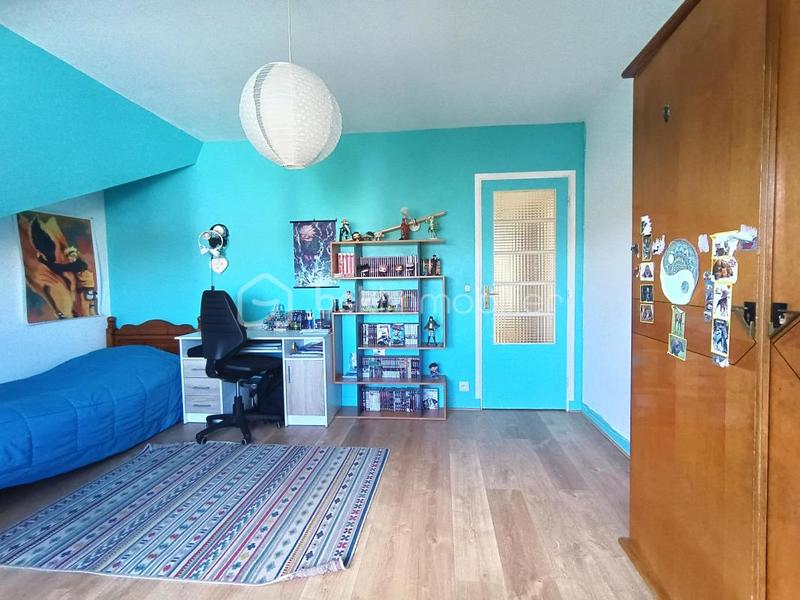 Maison traditionnelle - 150 m² - 8 pièces