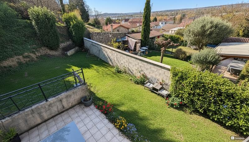 Maison - 104 m² - 4 pièces