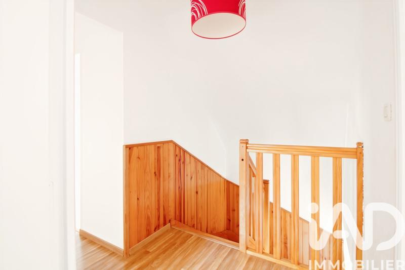 Maison - 93 m² - 5 pièces