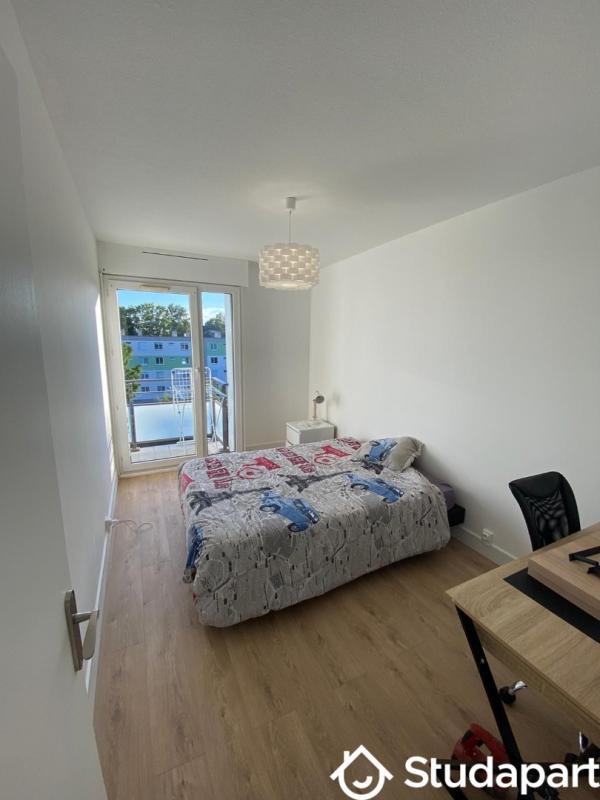 Chambre - 11 m² - 1 pièce