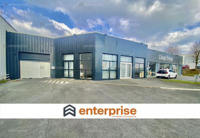 Local commercial - 1 480 m²