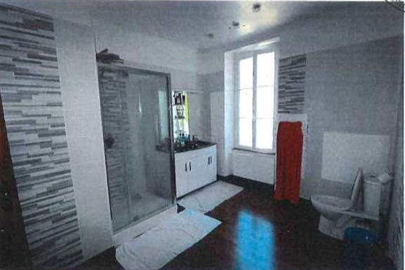 Maison - 206 m² - 7 pièces