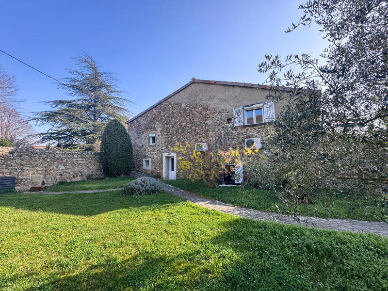Maison - 223 m² - 8 pièces