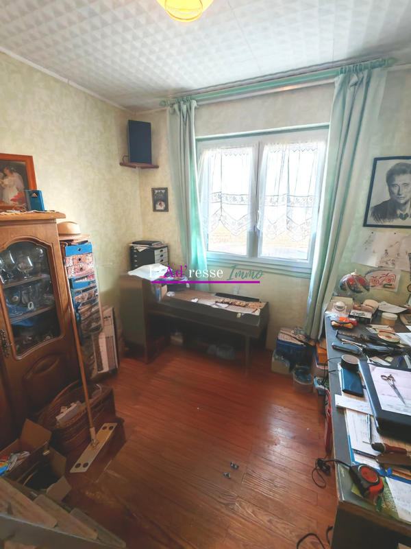 Maison - 99 m² - 5 pièces