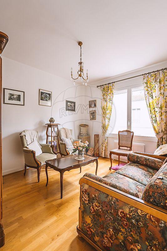 Appartement - 75 m² - 3 pièces