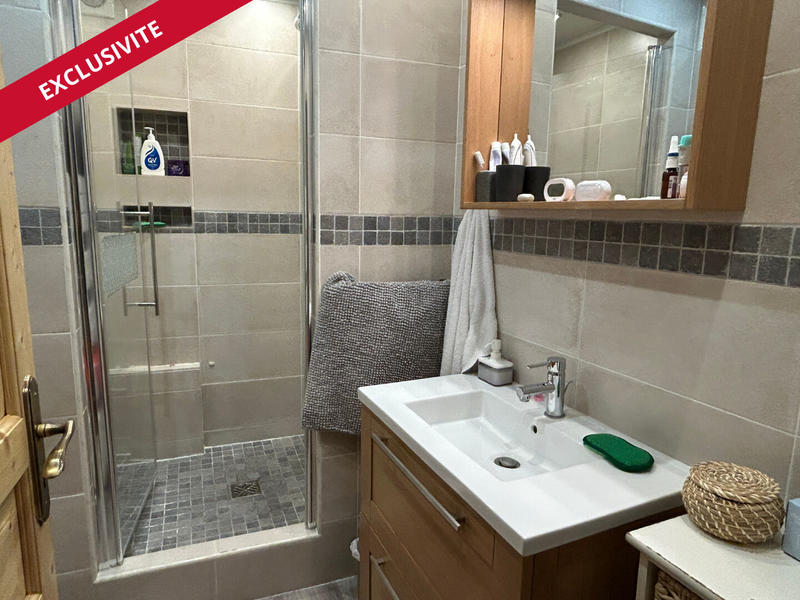 Maison - 210 m² - 7 pièces