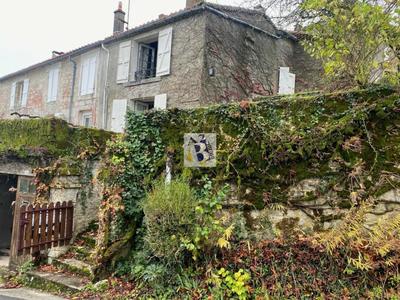 Maison de village - 84 m² - 4 pièces