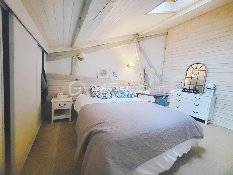 Maison en pierre - 192 m² - 7 pièces