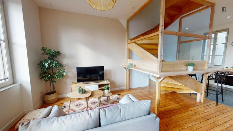 Chambre - 11 m² - 4 pièces