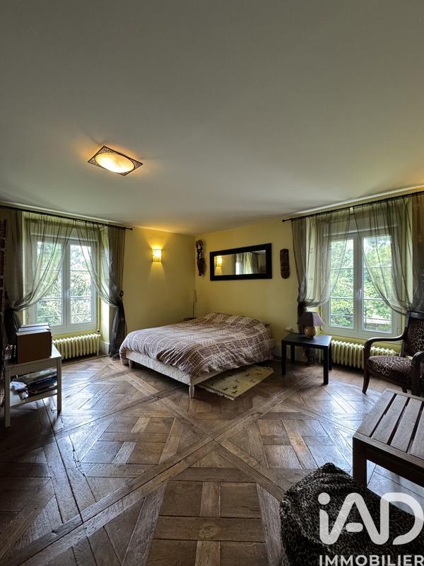 Château - 450 m² - 12 pièces