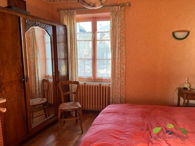 Maison de bourg - 97 m² - 7 pièces