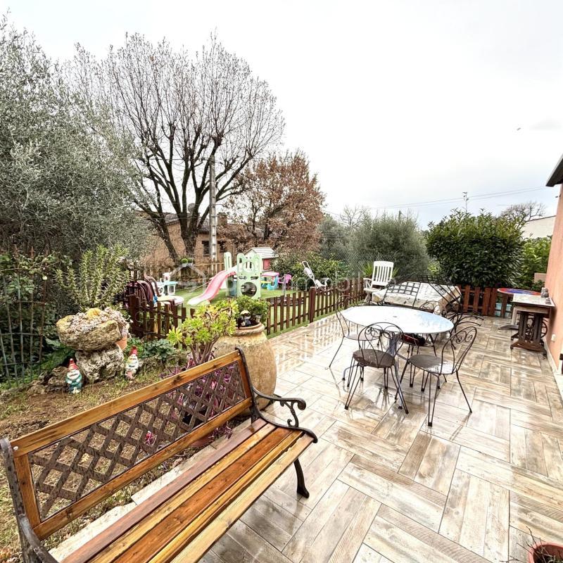 Maison - 200 m² - 6 pièces