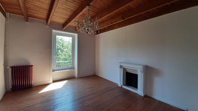 Maison - 260 m² - 10 pièces