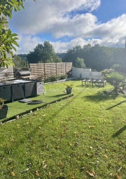 Maison - 188 m² - 7 pièces