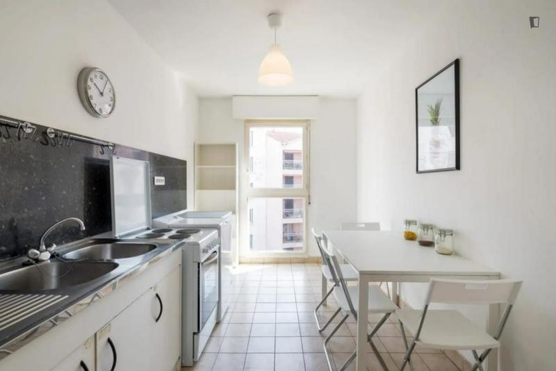 Chambre - 11 m² - 5 pièces